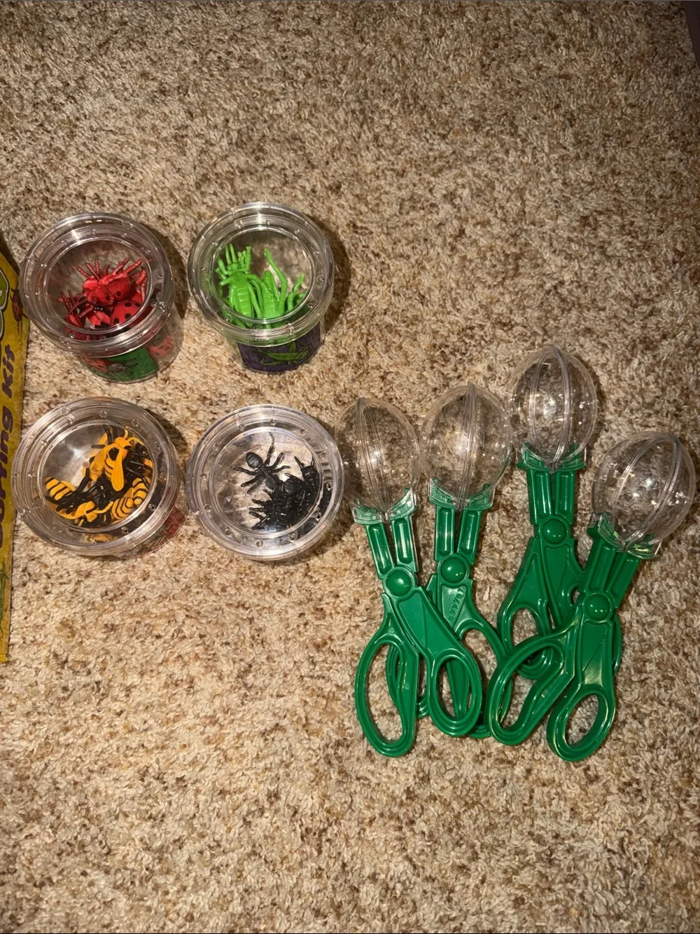 Scoop-A-Bug Sorting Kit